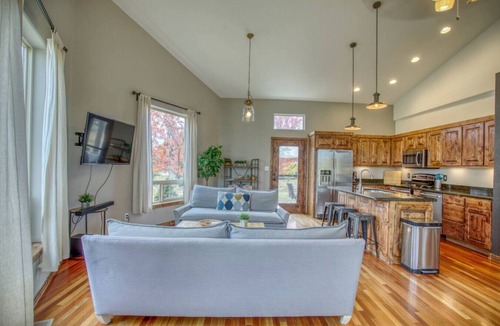 Pagosa Springs House | Driftwood Retreat -great ski trip home-