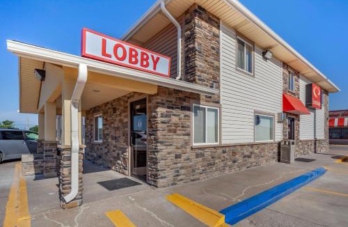 Hays Cabin | Econo Lodge Hays I-70