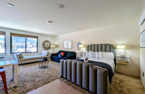 Lakeside Village House | Edgewater 1436 by SummitCove Lodging in Colorado