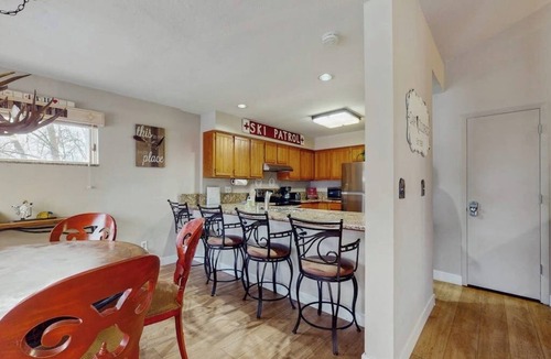 Edwards House | Elegant Mountain-View Condo with Backyard Trails | 8 Minute Walk to Riverwalk