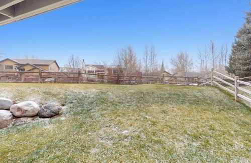 Edwards House | Elegant Mountain-View Condo with Backyard Trails | 8 Minute Walk to Riverwalk