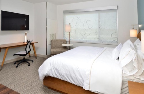 Leawood Hotel | Element by Marriott Overland Park