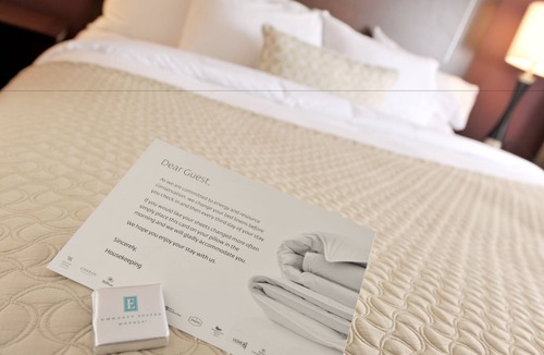 Waldron Hotel | Embassy Suites by Hilton Kansas City International Airport