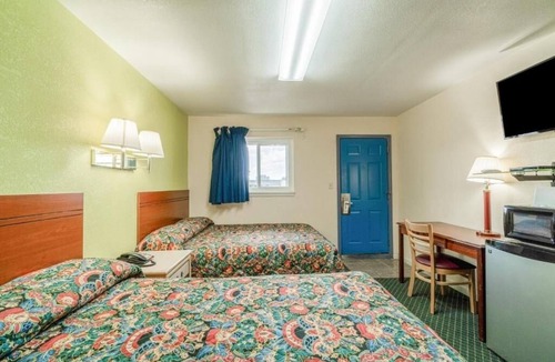 Boise City Hotel | Enjoy 3 Modern Rooms Close to Cimarron’s Cultural and Historic Sites