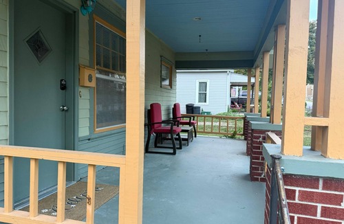 Rosedale House | Entire Home in Kansas City, Kansas