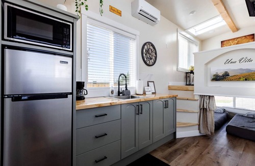 Apple Valley Cabin | Escape in Style: Fully Equipped Modern Tiny House in Apple Valley, Utah