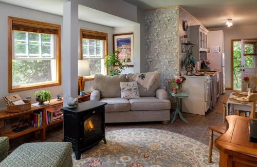 Eureka Springs Cabin | Eureka Sunset Cabins