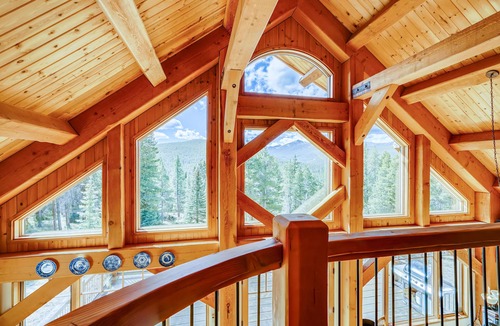 Red Cliff House | Evening Star: amazing mountain home in the Rockies near skiing
