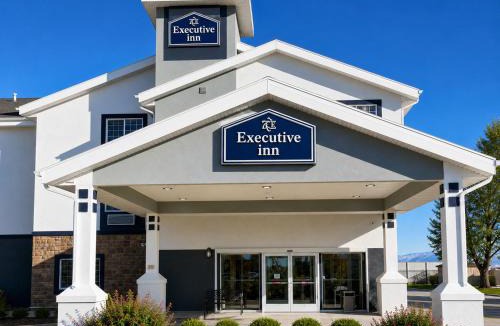 Naples Hotel | Executive Inn & Suites Extended Stay - Vernal