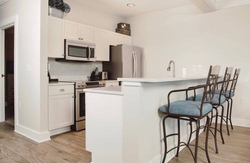 Bay Harbor Condo | Experience comfort in Bay Harbor at Nautical Dream 220, a spacious 3-bedroom condo.
