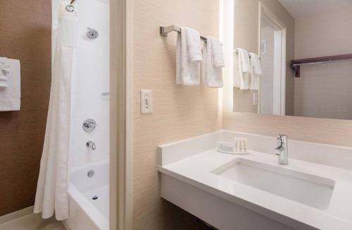 Centerra House | Experience the Rocky Mountain Spirit at our Loveland hotel