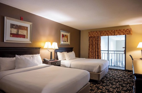 Winona Hotel | Express Suites Riverport Inn & Suites