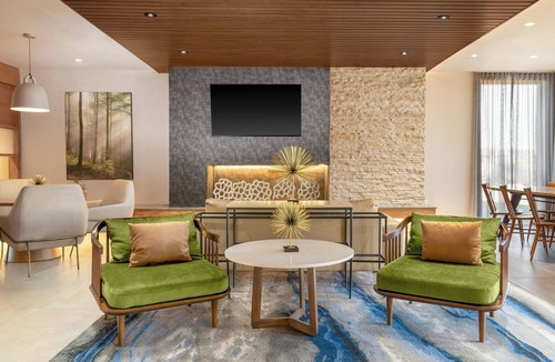 I-435 West KC-KS Hotel | Fairfield by Marriott Inn & Suites Kansas City at The Legends