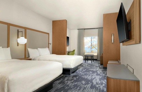 I-435 West KC-KS Hotel | Fairfield by Marriott Inn & Suites Kansas City at The Legends