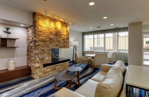 Hutchinson Hotel | Fairfield Inn and Suites Hutchinson