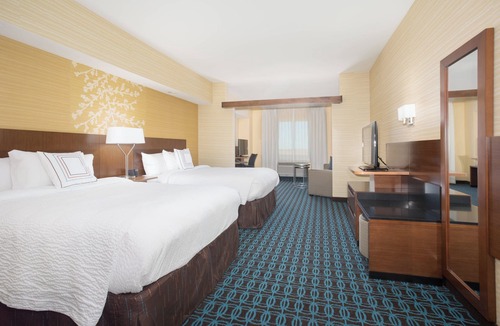 Burlington Hotel | Fairfield Inn & Suites by Marriott Burlington
