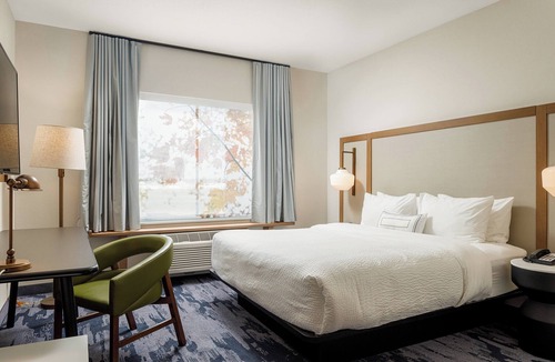 Salina Hotel | Fairfield Inn & Suites by Marriott Salina