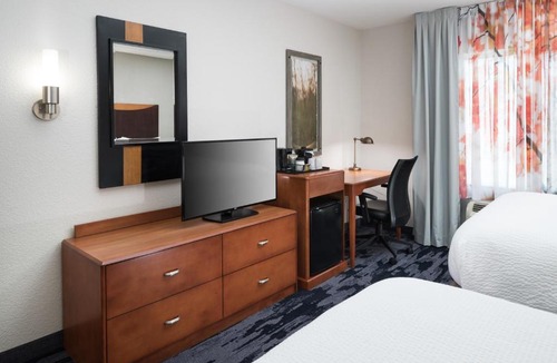 Overland Park Hotel | Fairfield Inn & Suites Kansas City Overland Park
