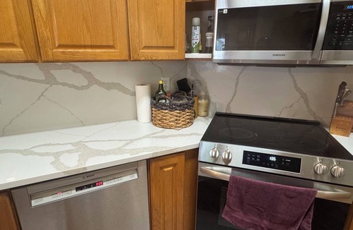 Johnstown House | Family friendly 6-bedroom house with AC in Johnstown, Colorado.