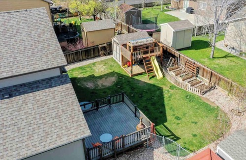 Henderson House | Family friendly home in quiet neighborhood.