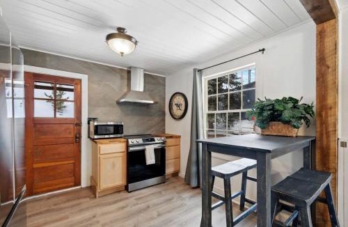 Allenspark House | Family-Friendly Mountain Cabin with Hot Tub near Estes Park & Rocky Mountain National Park, Ferncliff Colorado