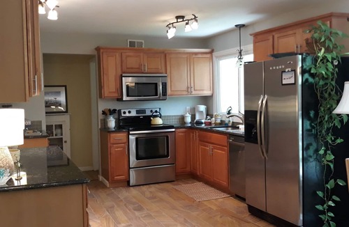 Overland Park House | Family Home, walk to Downtown Overland Park!