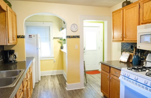 Joplin House | Feel at Home in this Peaceful Joplin Getaway, near medical school