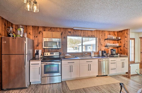 Cotter House | 'Fish House' w/Deck, Fire Pit & River Views