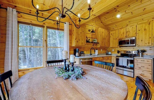 Hidden Lake Cabin | Fishful Thinking Cabin