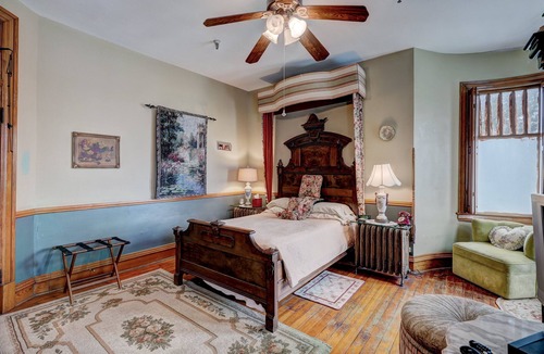 Midtown Bed & Breakfast | Florence Victorian Home