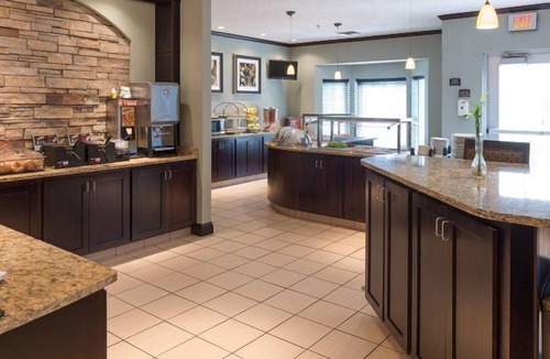 Fargo Apartment | Free Breakfast + Fully Equipped Studio