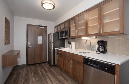 Rapid City Apartment | Free Breakfast. Pool & Hot Tub. Close to Rushmore Crossing Shopping Complex!