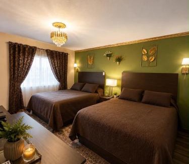 Lander Hotel | Frontier Lodge