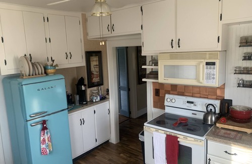 Gallatin House | Gallatin Get-Away Bungalow Perfect for quilters, hunters, or families!