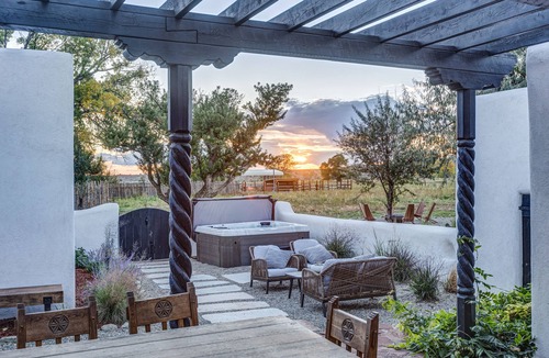 Taos House | Gem Hacienda-Taos-Luxe Home-9 bedrooms-Sleeps 30-Book Now!