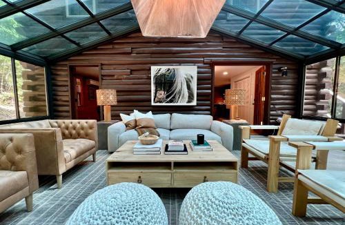 Eureka Springs House | Glass Cabin