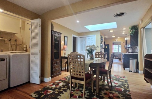 Golden Apartment | Golden Mines Haven | 3BR + Office