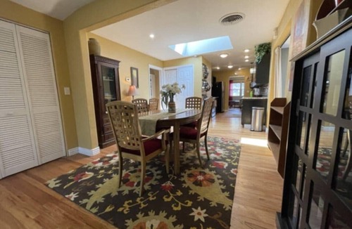 Golden Apartment | Golden Mines Haven | 3BR + Office