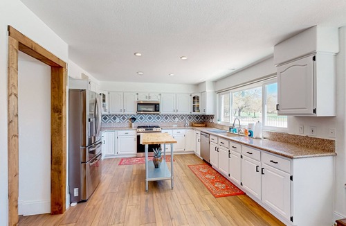 Canada Hills Golf Course House | Golf-course-front home with private pool, spa, terrace & mountain view