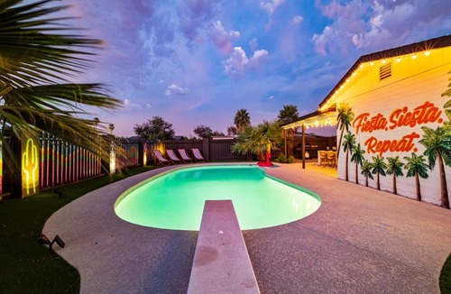 North Mountain House | Gorgeous 4-bed home with Golf, Pool, & Hot Tub!