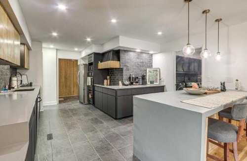 Wichita House | Great for Youth Sports Trips! Roomy Goddard Home