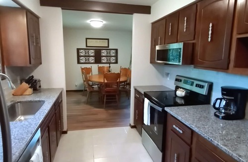 Winfield House | GUESTHOUSE w/FARM FRESH FOOD OPTIONS!