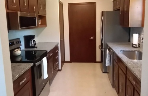 Winfield House | GUESTHOUSE w/FARM FRESH FOOD OPTIONS!