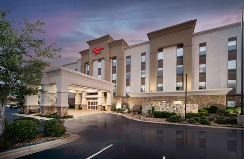 Bryant Hotel | Hampton Inn Bryant