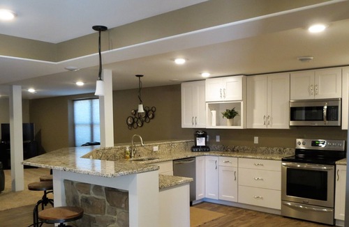 Harpers Ferry Condo | Harpers Ferry, IA - New Condo Rental Relax at Harpers Hideaway