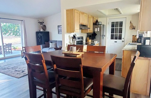 Challis House | High Desert Haven - A Beautiful 3 Bedroom Home with Optional RV Hookup!