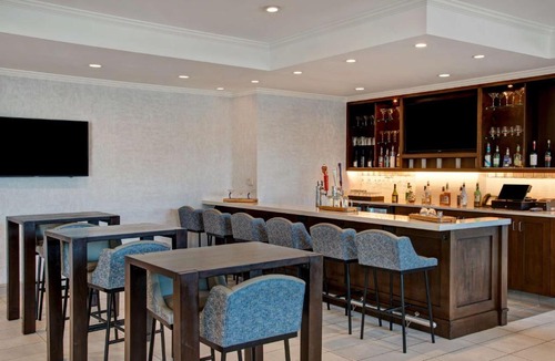 Riverview Hotel | Hilton Garden Inn Kansas City/Kansas