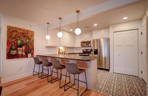Woodward Apartment | Historic 6 Unit Fully Furnished/All Inclusive Apartment Building