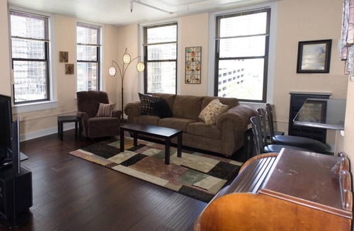 Downtown Denver Condo | Historic Denver Loft - Prime Location - Sunny Corner Unit