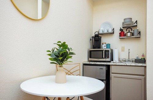 Kansas City Apartment | Historic Luxe Studio Westport District